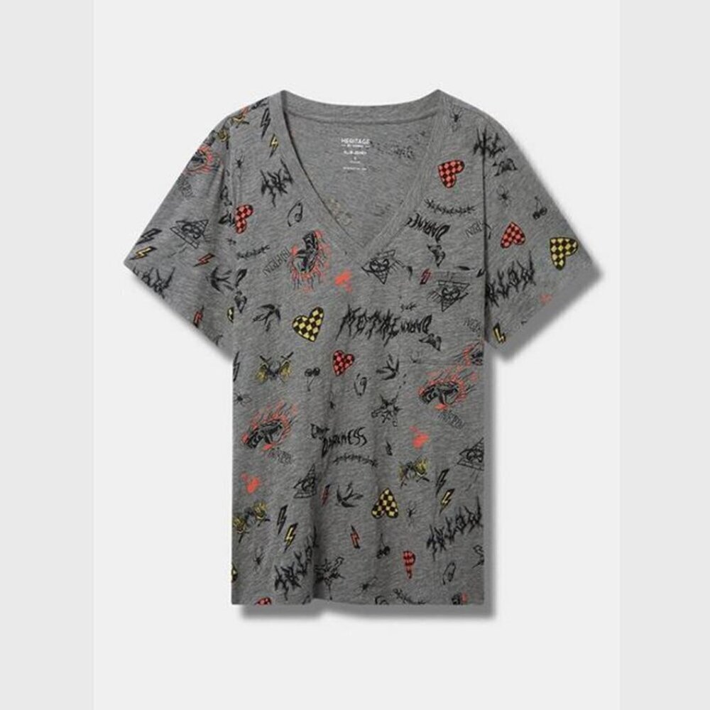 Torrid - Relaxed Heritage Slub V-Neck Pocket Tee in Metal Doodles Heather Grey‍‍
